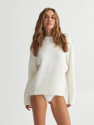 светр база молочний