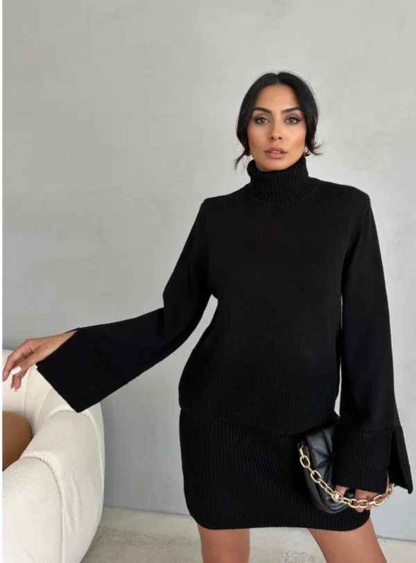 833805 Костюм: коротка спідниця +гольф — чорний