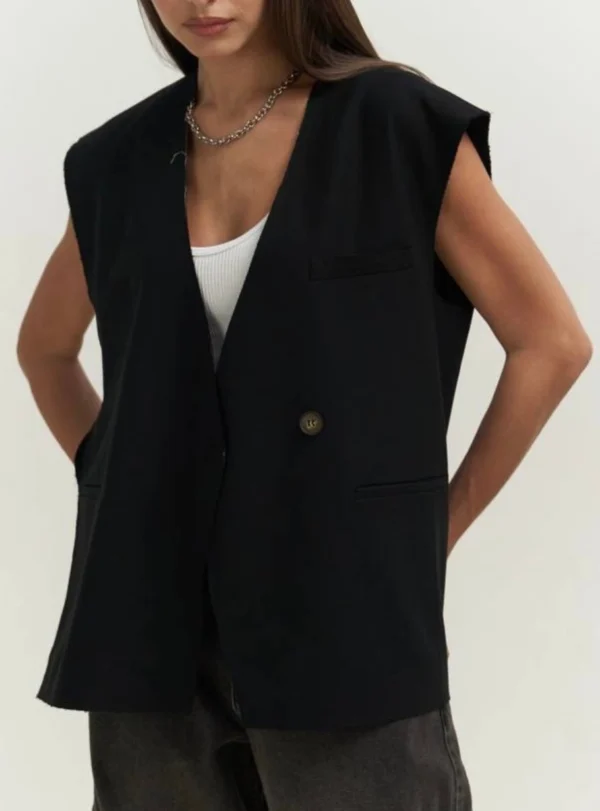 Жилет з розрізом класичний — чорний