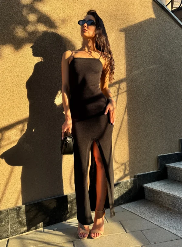 Сукня з розрізом — чорна - Image 3