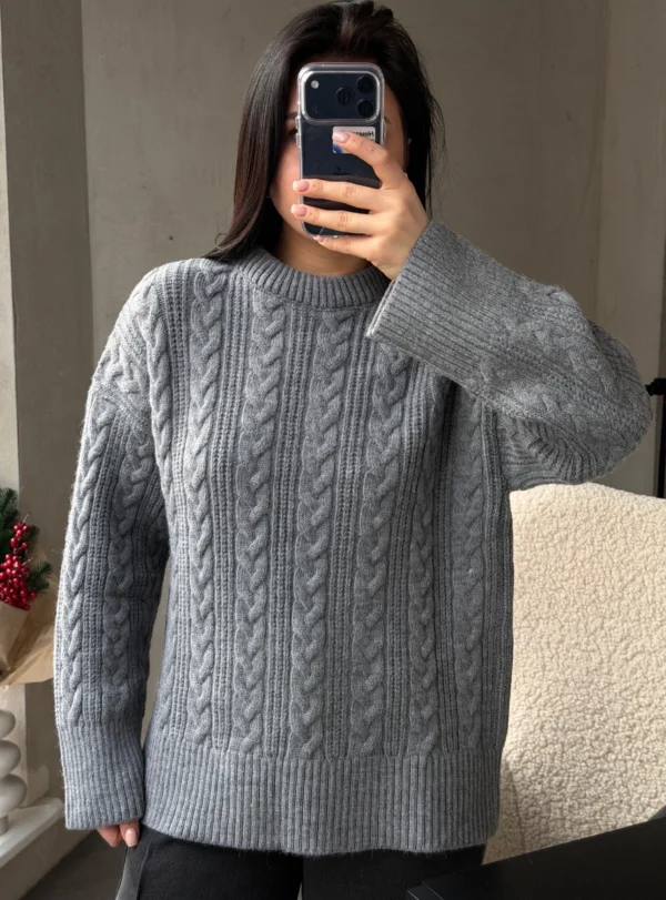 Базовий светр в косичку — сірий - Зображення 3