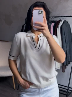 Поло зі смужками — молочний