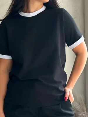 Футболка з білим кантом — чорний