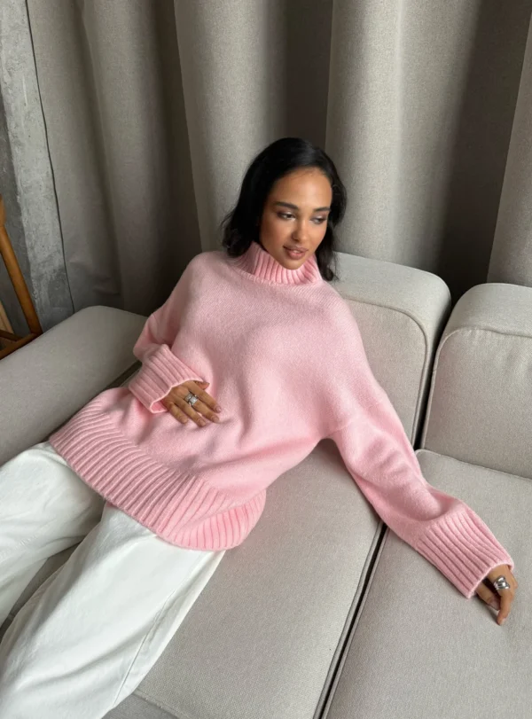Светр з горлом 70% бавовни рожевий