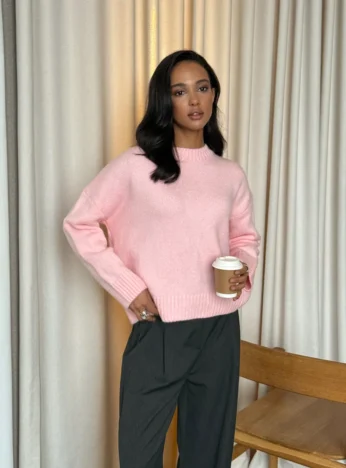 рожевий светр база