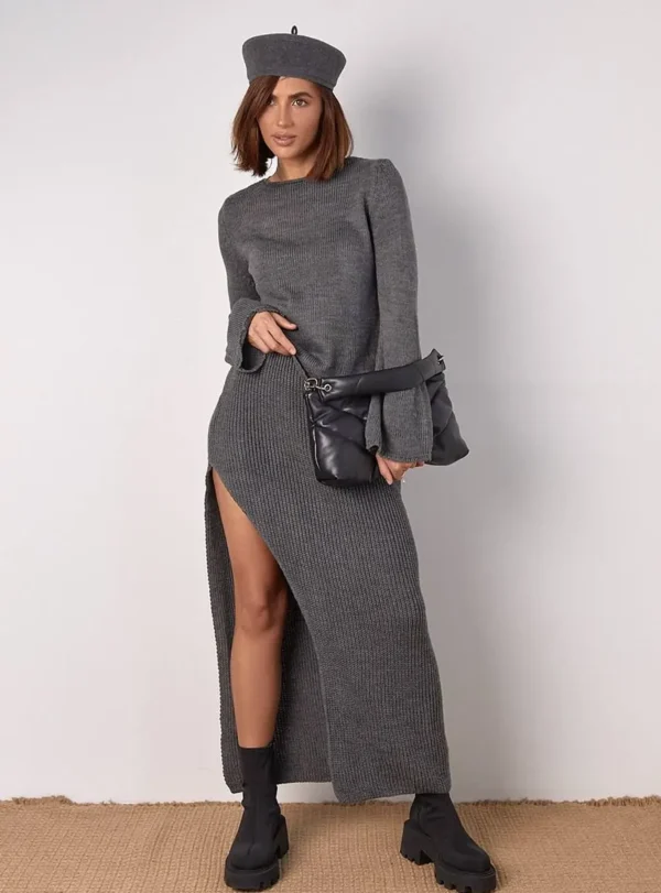 Костюм: довга спідниця + светр — сірий