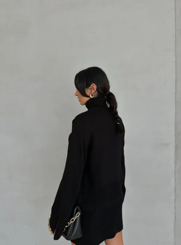 Костюм: коротка спідниця +гольф — чорний