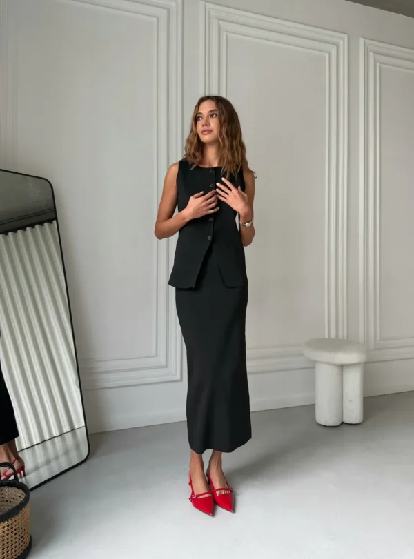 Костюм: жилет + спідниця — чорний