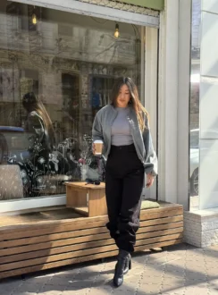 Сірий бомбер