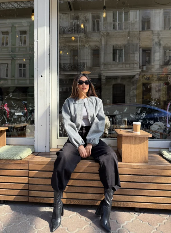 Сірий бомбер