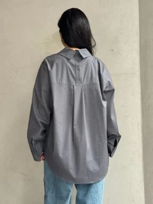 Сорочка з декоративною спинкою — графіт