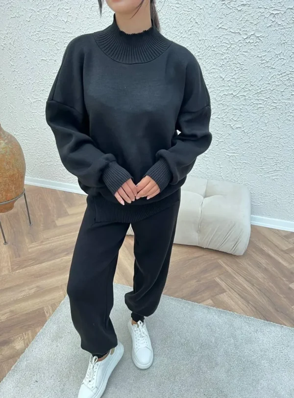 Спортивний костюм-двійка з манжетами — чорний