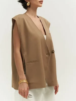 Жилет з розрізом класичний — кемел