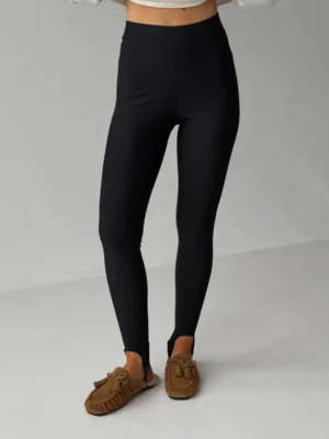 High-rise leggings + leggings — black