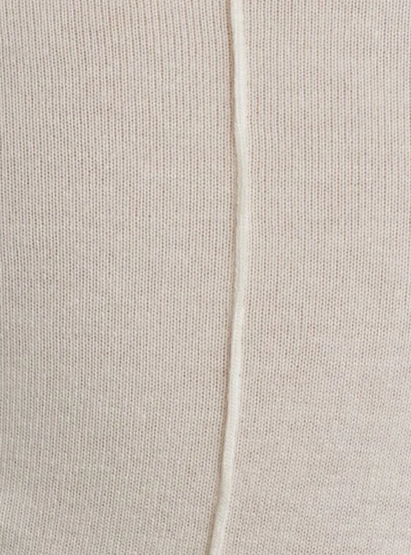 Long with a neck and a rib in the center - milky